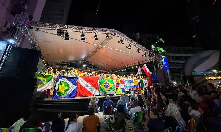Abertura do 9º Encontro de Etnias encanta público na Praça da Paz