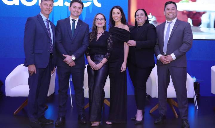 Abrasel SC leva pautas do setor ao Congresso Nacional e participa de debate sobre futuro das relações de trabalho