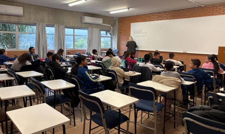 Alunos do CAIC iniciaram período de aulas na Univali nesta segunda