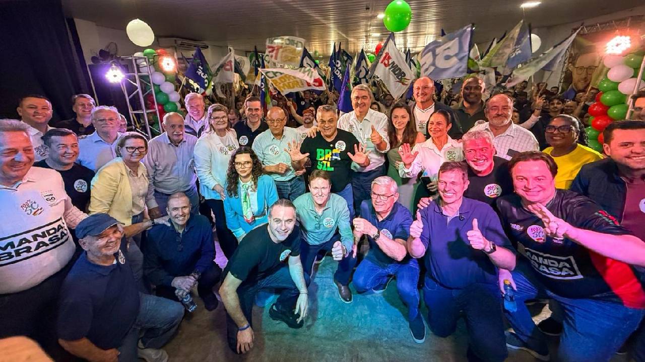 Antídio Lunelli confirma pré-candidatura ao Senado em evento com grande mobilização em Jaraguá do Sul