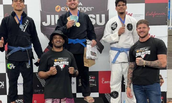 Atletas da FME de Balneário Camboriú se consagram campeões na 1ª edição da Copa Extranger de Jiu-Jitsu