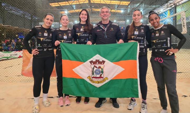 Atletas de Camboriú conquistam títulos e lideram o Circuito Catarinense de Vôlei de Praia