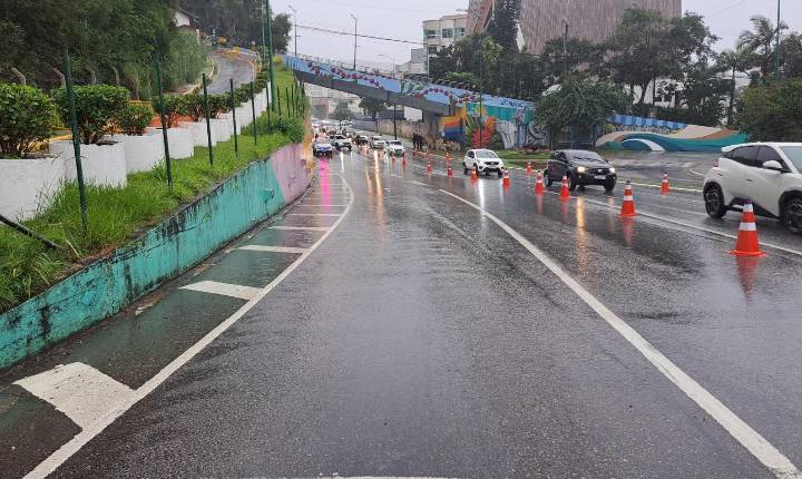 Avenida Martin Luther terá interdição parcial para monitoramento de encosta