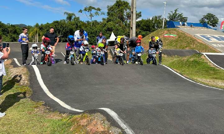 Balneário Camboriú entra para a história do BMX nacional com etapa da Copa Brasil e Catarinense
