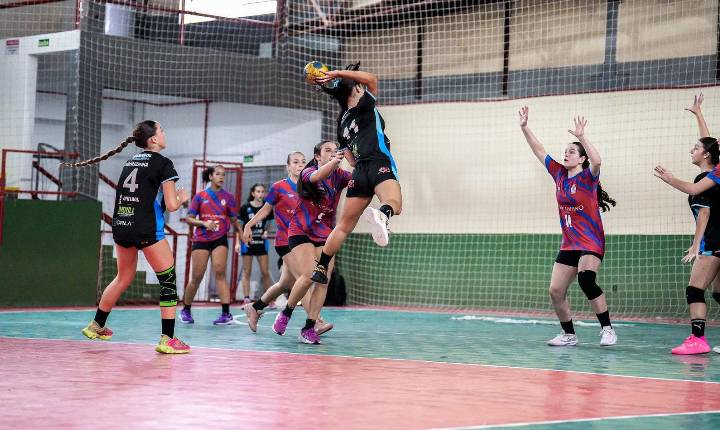 Balneário Camboriú estreia com bons resultados na Liga Santa Catarina de Handebol