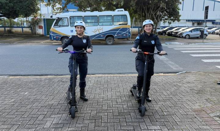 BC Trânsito recebe patinetes elétricos para ações de fiscalização e educação no trânsito