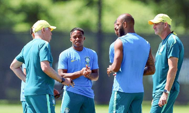 Brasil faz último treino antes de encarar Noruega pelas oitavas