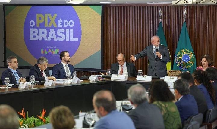 Brasil vai buscar novos parceiros para diminuir impactos comerciais