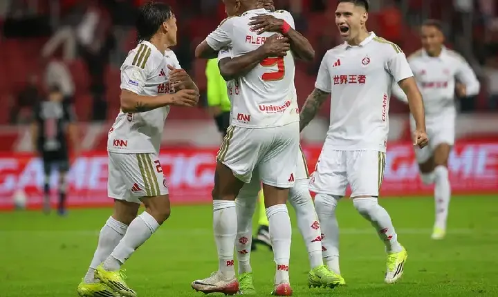 Brasileirão: Palmeiras tropeça; Inter goleia Vasco - Confira os resultados de sábado