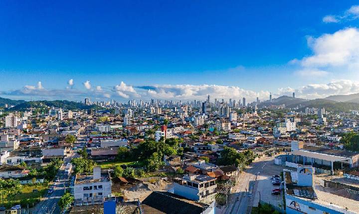 Camboriú avança na modernização e aproxima cidadão da gestão com o GeoCidadão