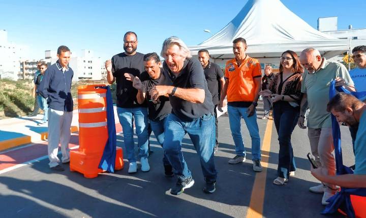 Camboriú entrega pavimentação da Rua Damasco e reforça Defesa Civil com novo equipamento