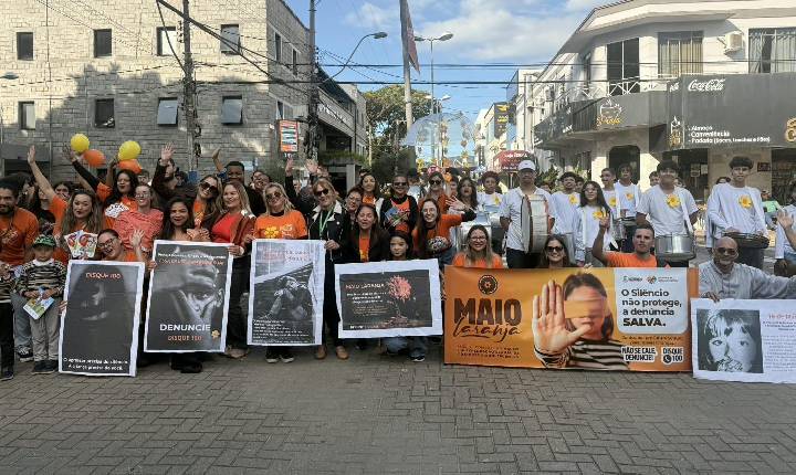 Camboriú promove ações do Maio Laranja com caminhada e mobilização no Centro da cidade