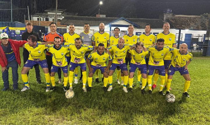 Campeonato Municipal de Futebol Veterano Série A segue com disputas intensas em Balneário Camboriú 