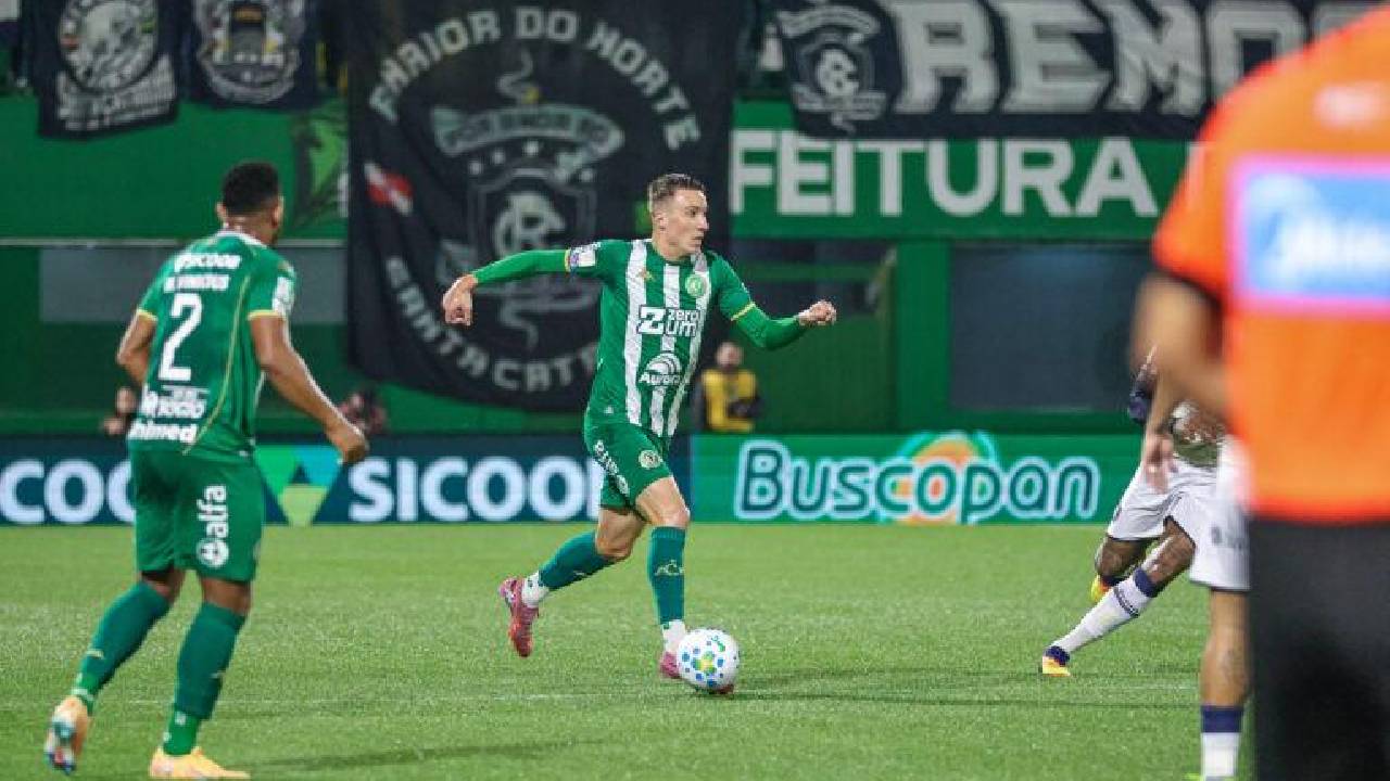 Chapecoense é derrotada na 16ª rodada do Brasileirão Série A
