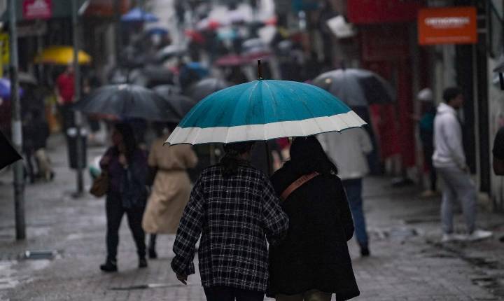 Chuva retorna a Santa Catarina no fim de semana e temperaturas seguem baixas em todo o estado