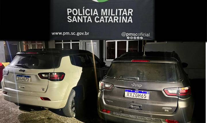 Cinco pessoas foram presas pela Polícia Militar envolvidos com roubo de veículos e receptção 