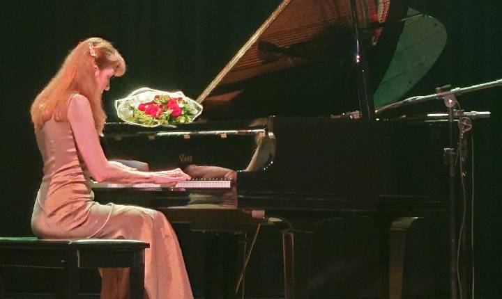 Concerto de Maryna Chykhanova une música, emoção e solidariedade em Balneário Camboriú