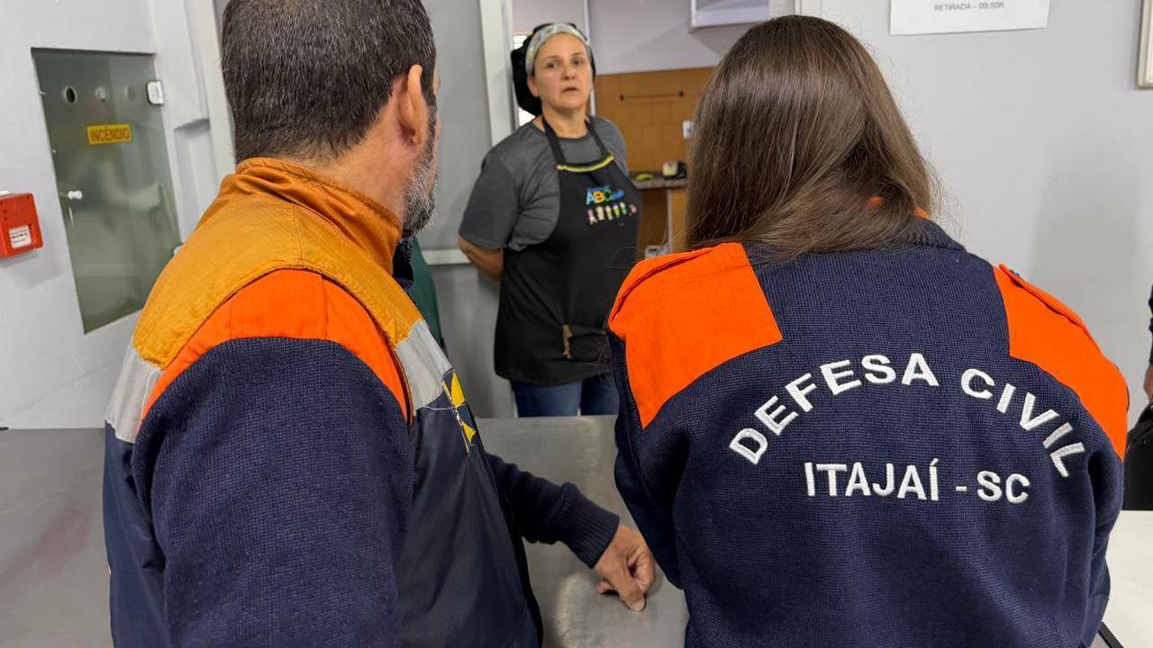 Defesa Civil de Itajaí vistoria igrejas para servir de abrigo em caso de eventos climáticos