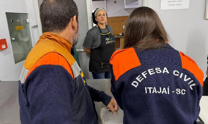 Defesa Civil de Itajaí vistoria igrejas para servir de abrigo em caso de eventos climáticos