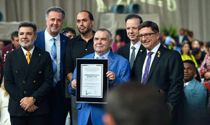Deputado Junior Cardoso homenageia 41 anos dos Gideões em Camboriú