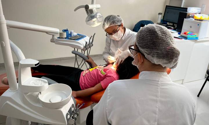 Dia do Dentista: Balneário Camboriú conta com profissionais dedicados no Centro de Especialidades Odontológicas