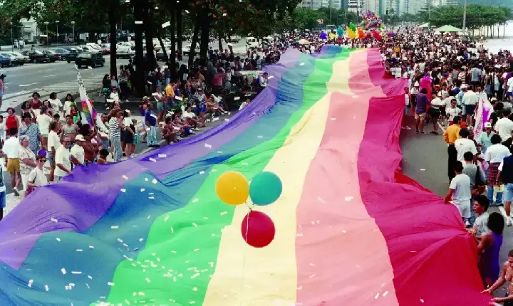 Dia do Orgulho LGBTQIA+: conheça marcos da luta por direitos no Brasil