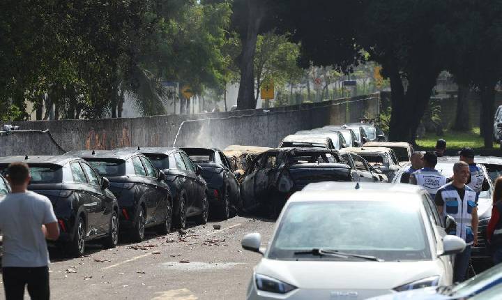 Dois helicópteros se chocam e deixam seis mortos no Rio