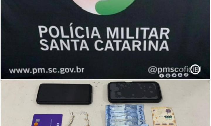 Duas adolescentes aprendidas no momento em que vendiam droga para um usuário