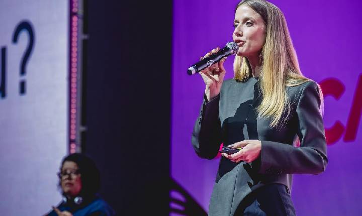 Gabriela Prioli encerra programação do CONCARH 2026, que reuniu cinco mil participantes em Florianópolis