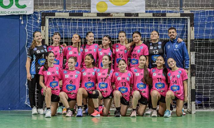 Handebol feminino de Balneário Camboriú estreia com bons resultados na Liga Santa Catarina