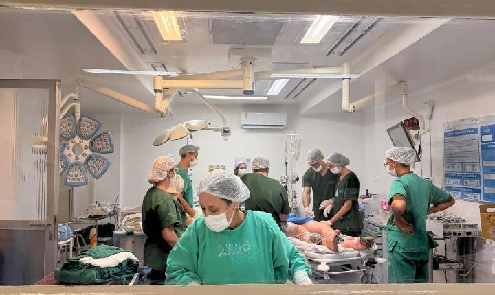 Hospital Infantil Pequeno Anjo realiza primeira cirurgia de alta complexidade na coluna