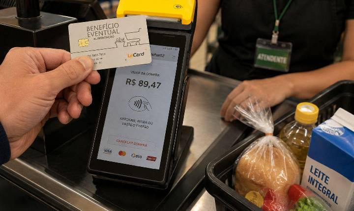 Itapema substitui entrega de cestas básicas por Cartão Social