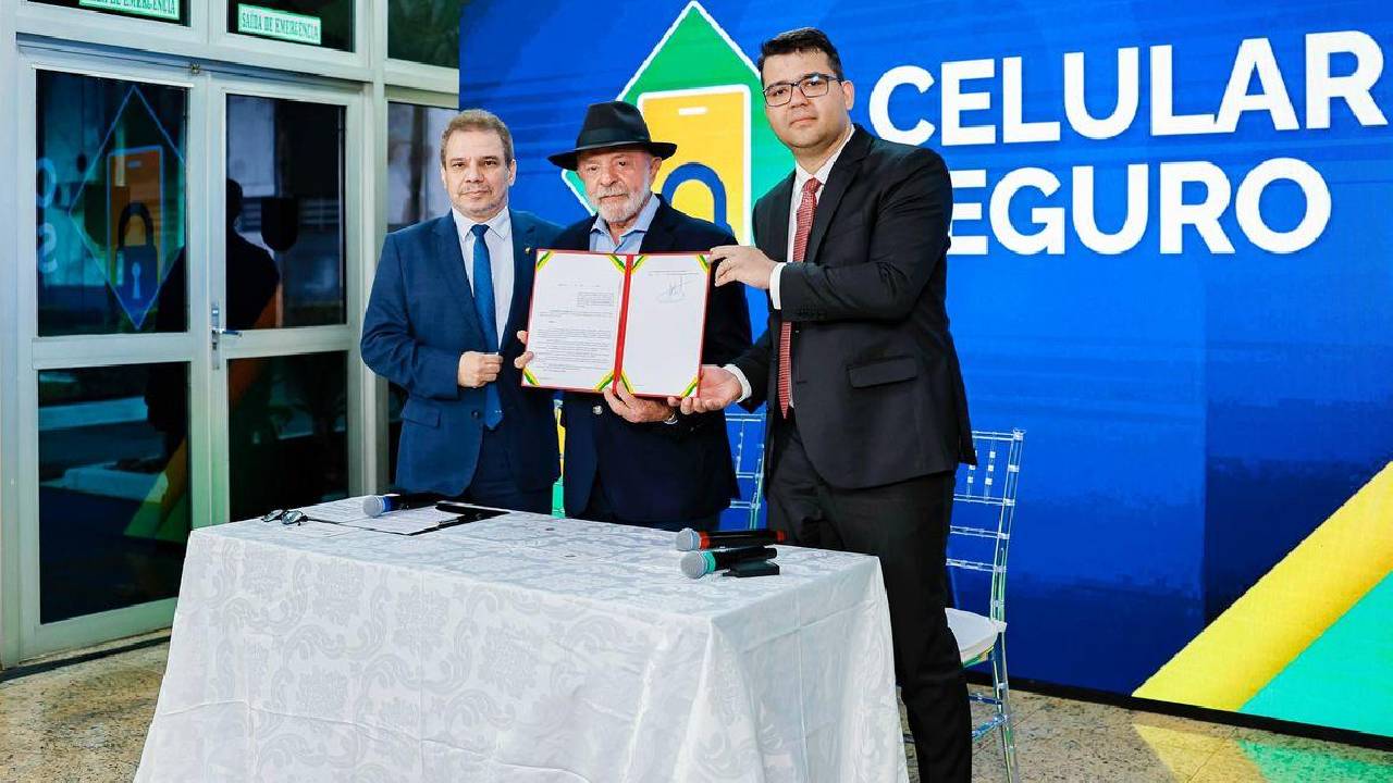 Lula cria plataforma para coibir roubos de celulares e vendas ilegais