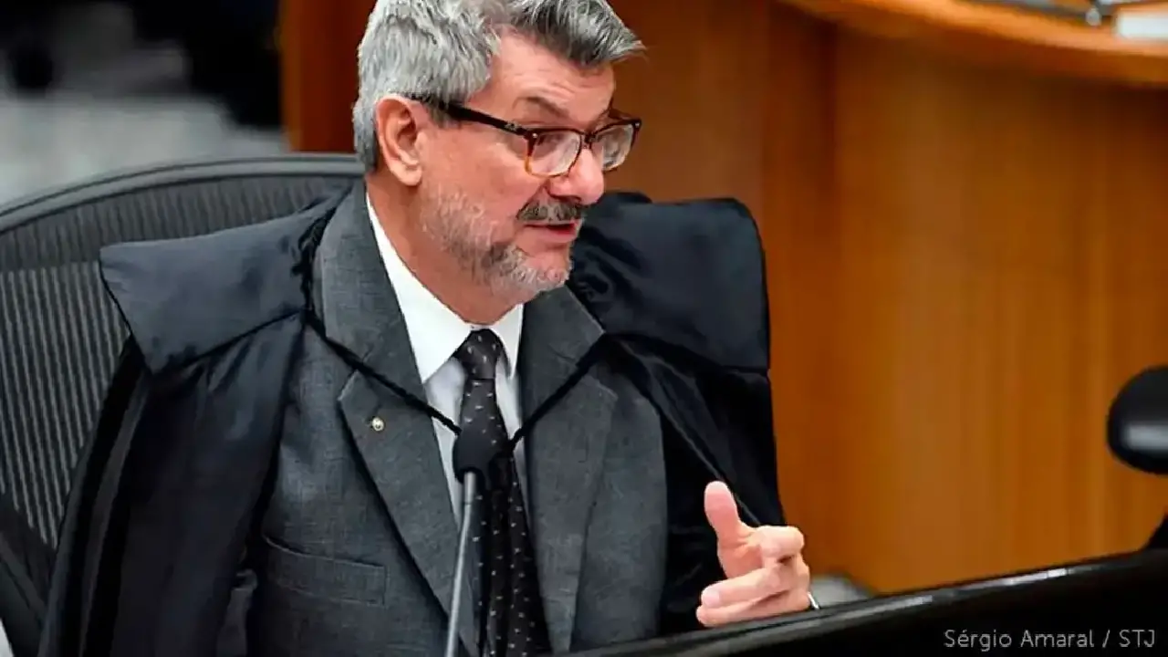 Ministro Nunes Marques abre inquérito contra Marco Buzzi, do STJ