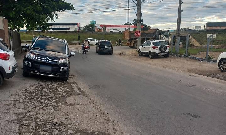Motorista é preso por embriaguez ao volante após acidente com motociclista ferida em Itajaí