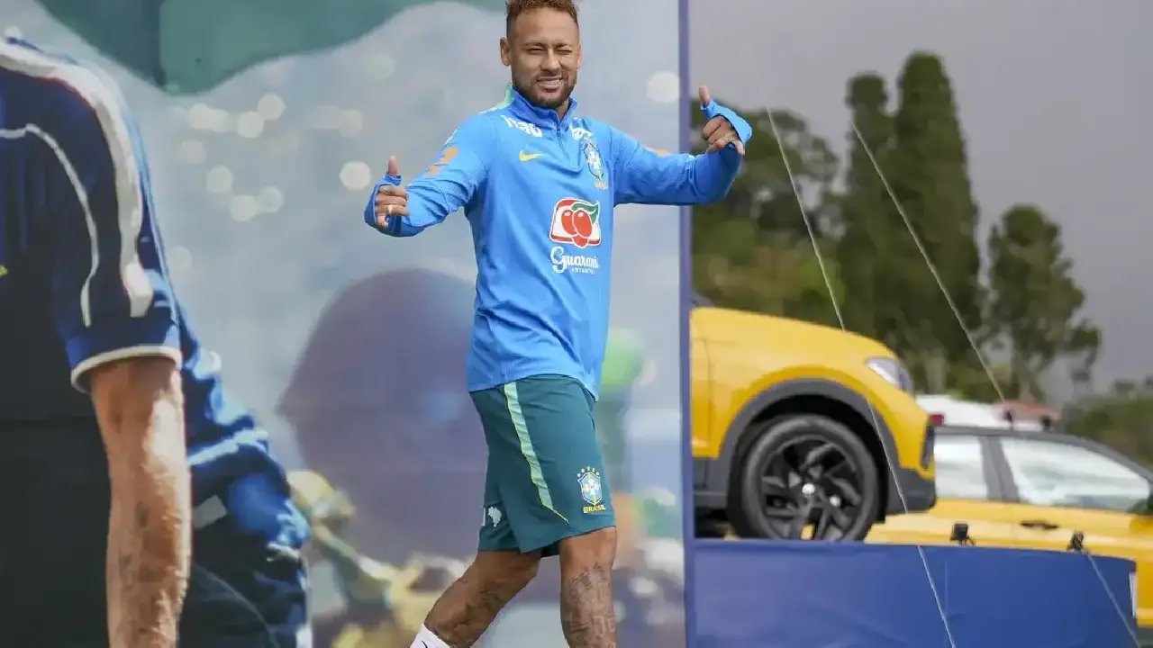 Neymar não viaja com seleção para Cleveland; segue em tratamento