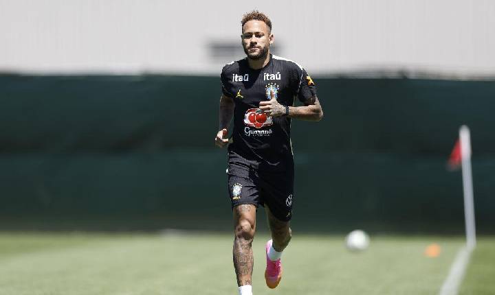 Neymar volta a treinar com a seleção a 2 dias do jogo contra o Haiti