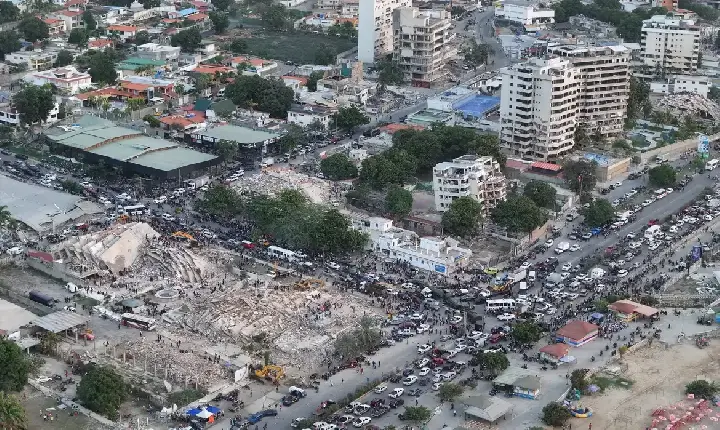 Número de mortos passa de 2 mil e Venezuela decreta luto de sete dias