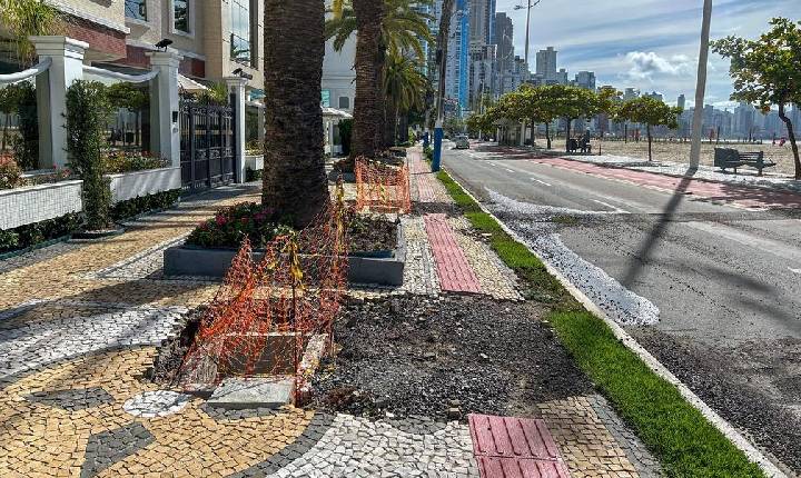 Obras da nova orla seguem com ligação da infraestrutura de energia e lógica aos postes da Avenida Atlântica
