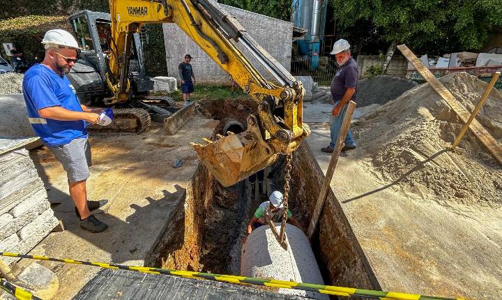 Obras de drenagem já contemplaram cerca de 50 ruas e avenidas de Balneário Camboriú desde 2025