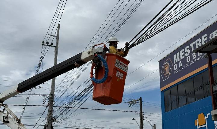 Operação Limpa Poste avança em Itapema e chega ao Jardim Praia Mar
