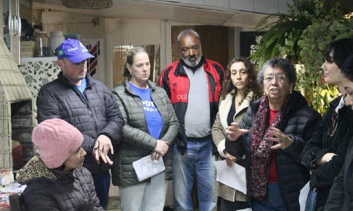 PDT realiza ação comunitária com gestantes e debate sobre moradia na Vila Fortaleza