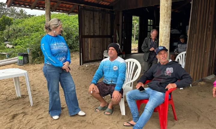 Pescadores cobram diálogo e mais segurança para a atividade durante encontro com vereadora Ciça Müller