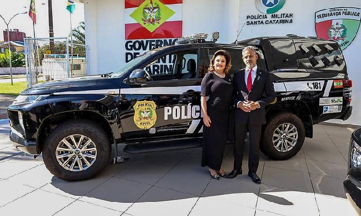 Polícia Civil entrega dez novas viaturas e moderniza frota policial