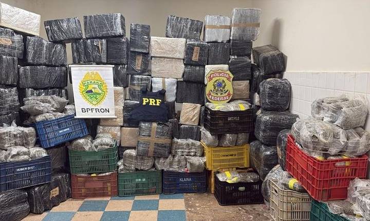 Polícia Federal apreende mais de duas toneladas de maconha prensada no Paraná