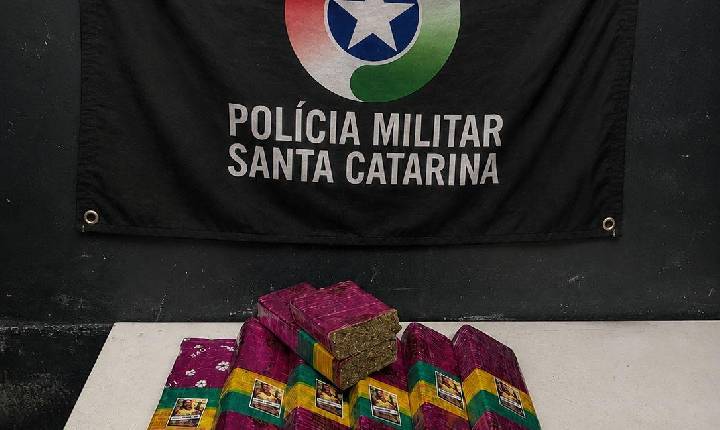 Polícia Militar apreende cerca de 6kg de maconha em Itajaí