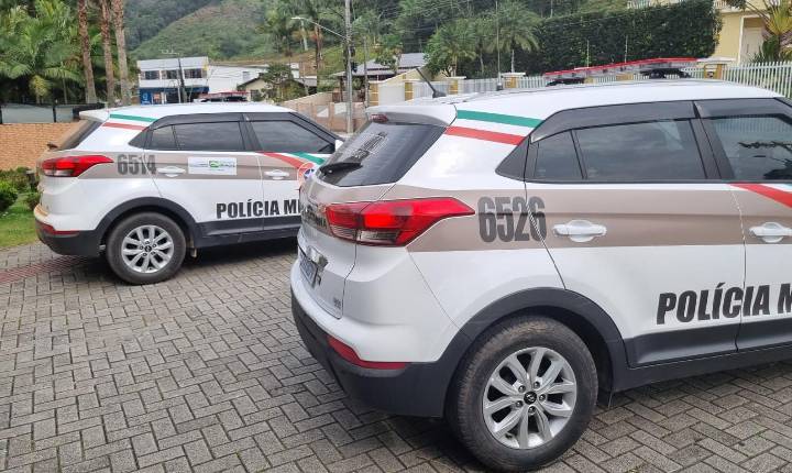 Polícia Militar prende suspeito de praticar roubo em Itajaí
