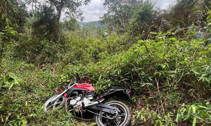 Polícia Militar recupera dois veículos e cumpre mandado de prisão em Camboriú