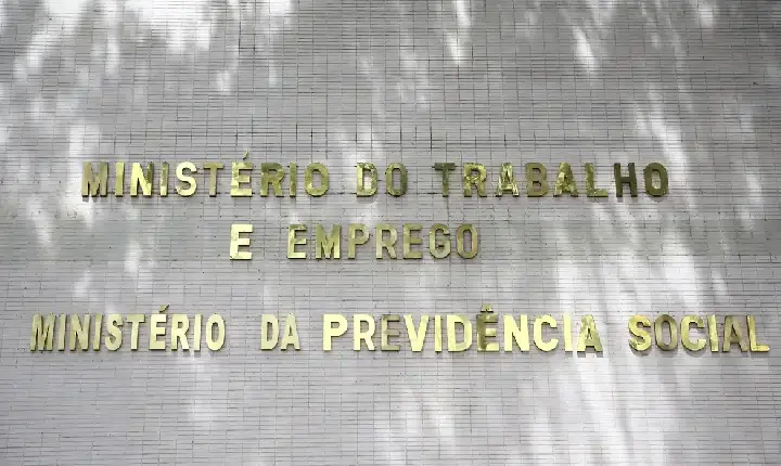 Prazo para contestar descontos indevidos do INSS ​termina dia 14