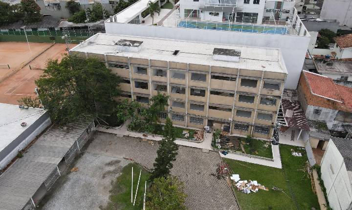 Prefeitura de Itajaí recebe solicitação para demolição completa do Edifício Irajá